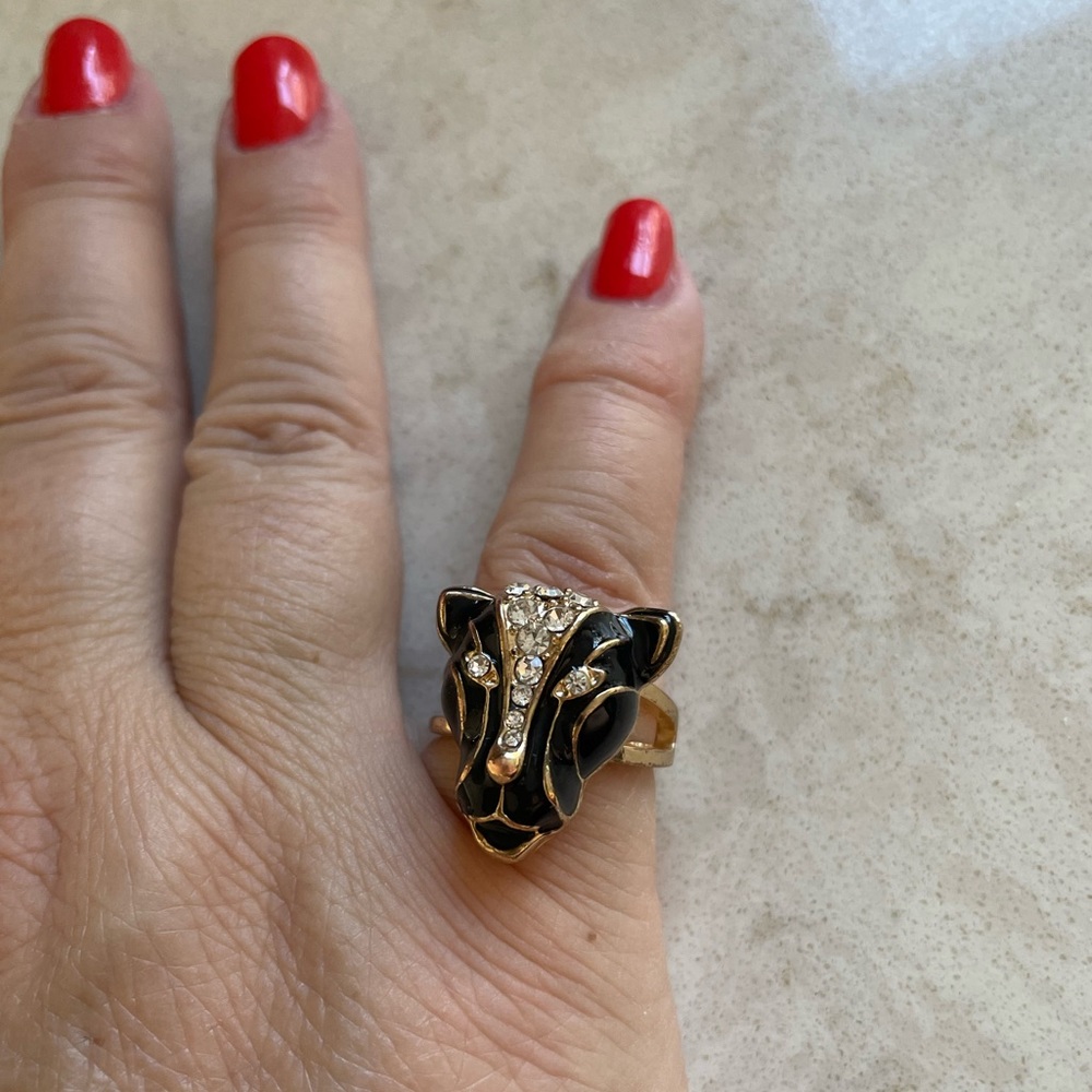 Size 7 ring - Picture 2 of 2